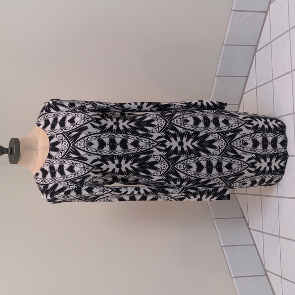 Worn once Nicole Miller Artelier black & white fitted dress size L - Picture 1 of 8